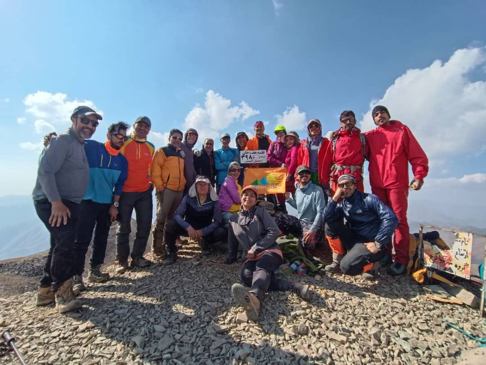 صعود کوهنوردان باشگاه سرکچال به قله هفتخوانی